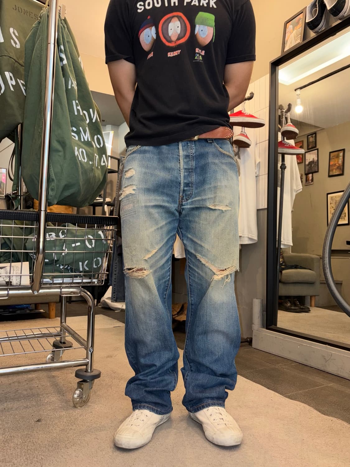 Early 00’s Levi’s 501 repair hard washed 상품이미지2