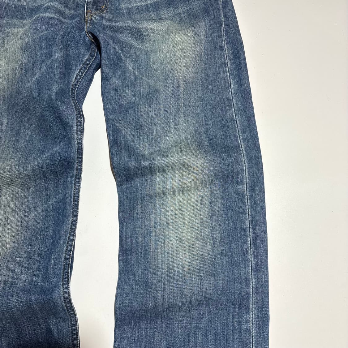 리바이스 604 워싱 데님 팬츠 상품이미지2