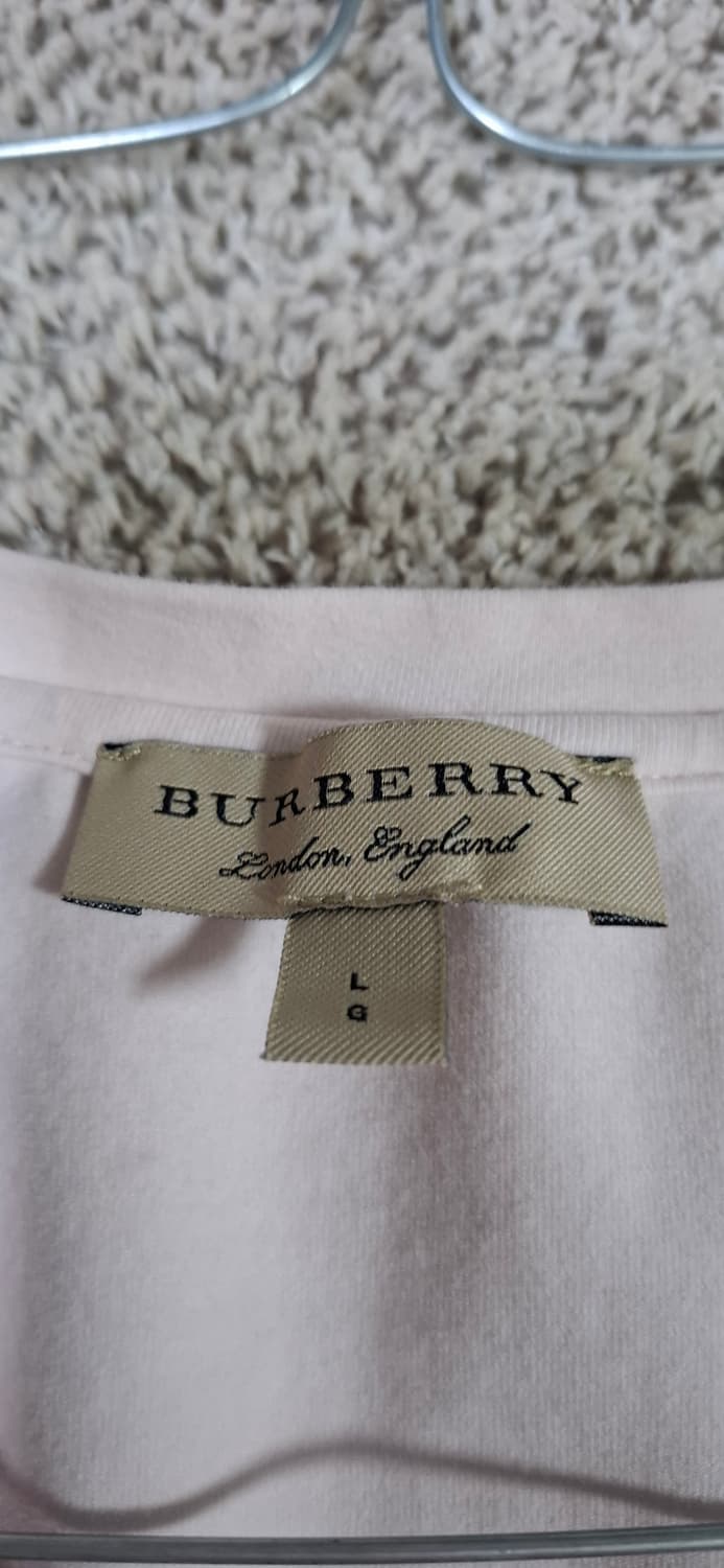 버버리 핑크 반팔 티셔츠 상품이미지3