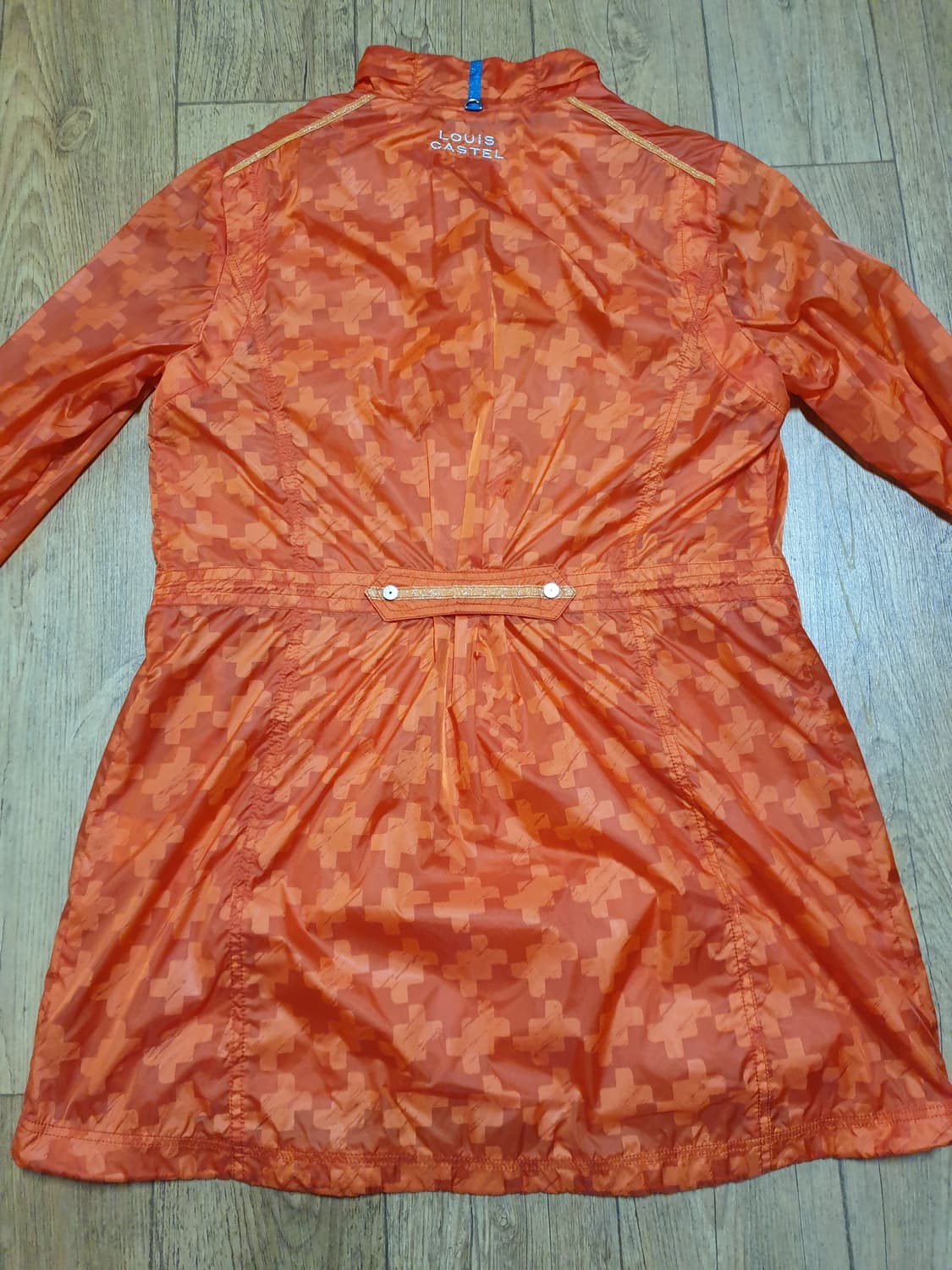 1218 루이까스텔 바람막이 100 사이즈입니다 상품이미지5