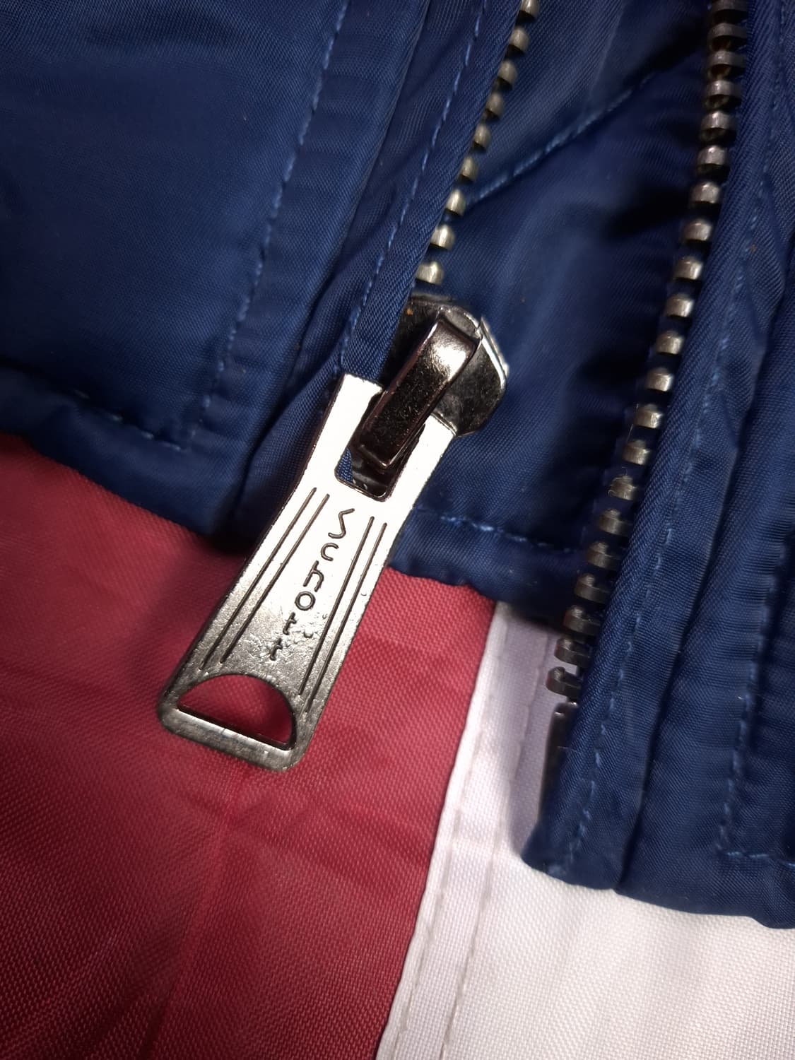 새제품 쇼트 수베니어투어 패딩 스카잔 상품이미지4