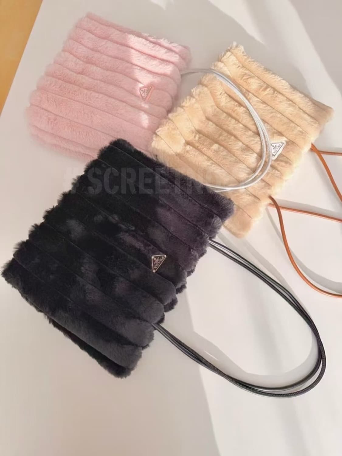  프라다뷰티 퍼 숄더백 핑크 VIP 기프트백 무배 상품이미지6