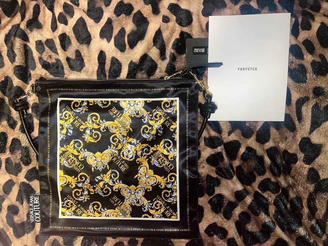 [남녀공용]베르사체진스 크로스백 상품이미지2