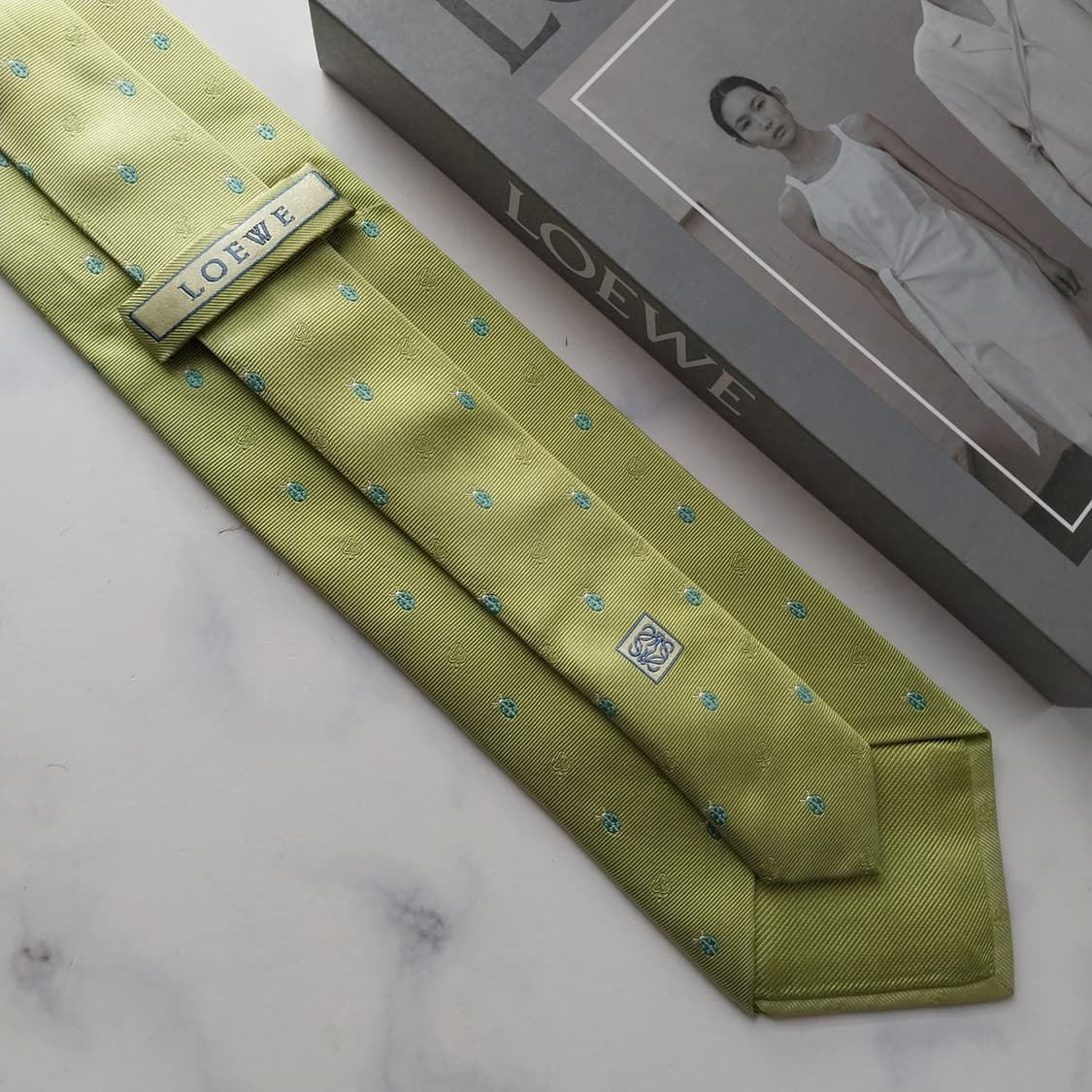 로에베 실크 라임 자수 넥타이 8.7cm A+~A등급 K1921 상품이미지6