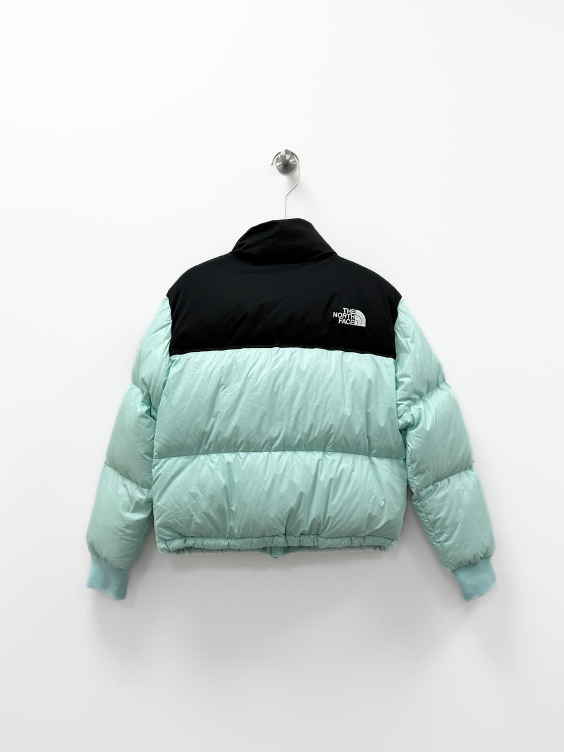 노스페이스 화이트라벨 우먼스 노벨티 눕시 다운 자켓 상품이미지2