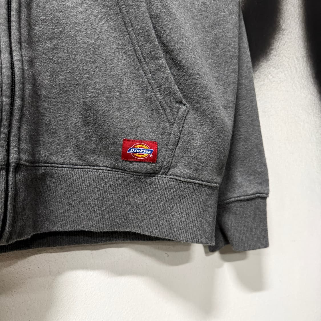 디키즈 빅사이즈 자수 컬리지 로고 패치 디테일 집업 후디 헤더 그레이 상품이미지4