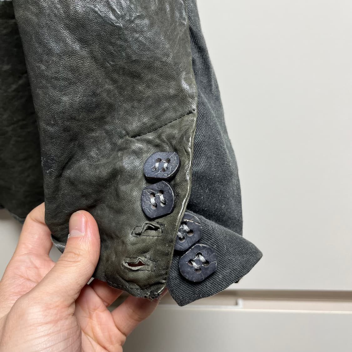 트랜짓 수소봉제 스탠드카라 램스킨자켓 상품이미지7