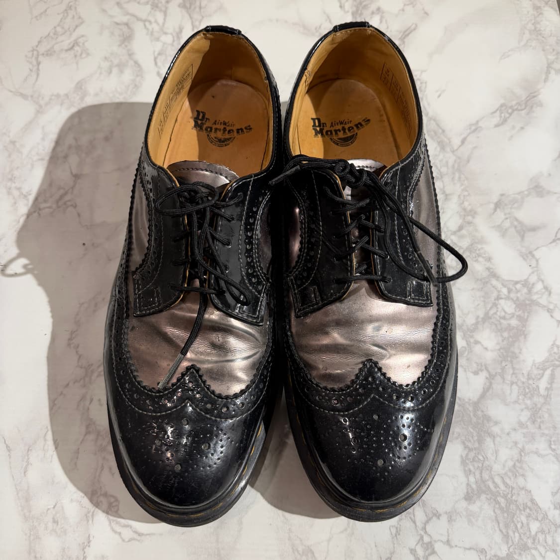 Dr.Martens 닥터마틴 윙팁 브로그 로우 로퍼 UK9 상품이미지1
