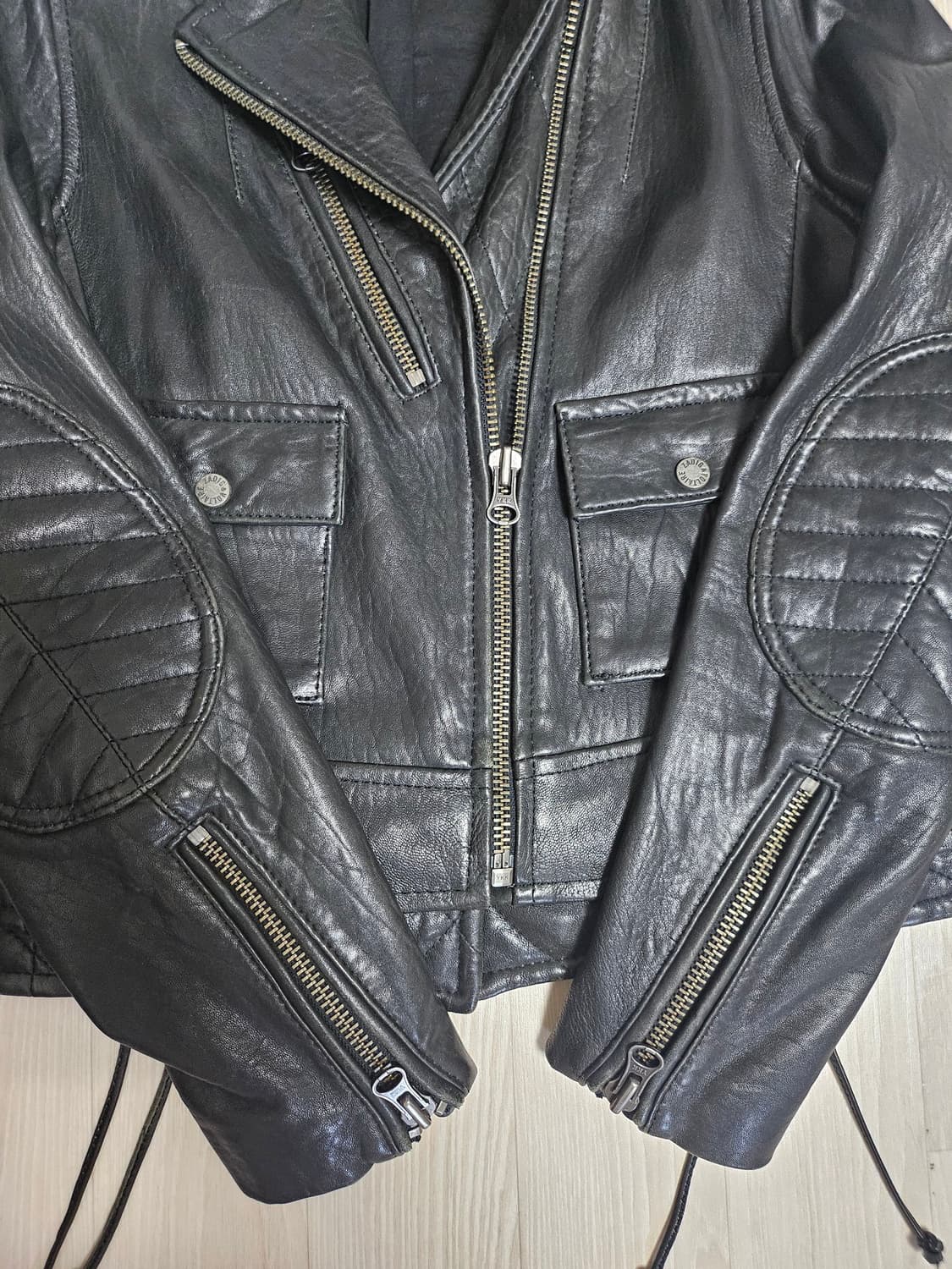 Zadig & Voltaire 블랙 가죽 라이더 자켓 상품이미지5