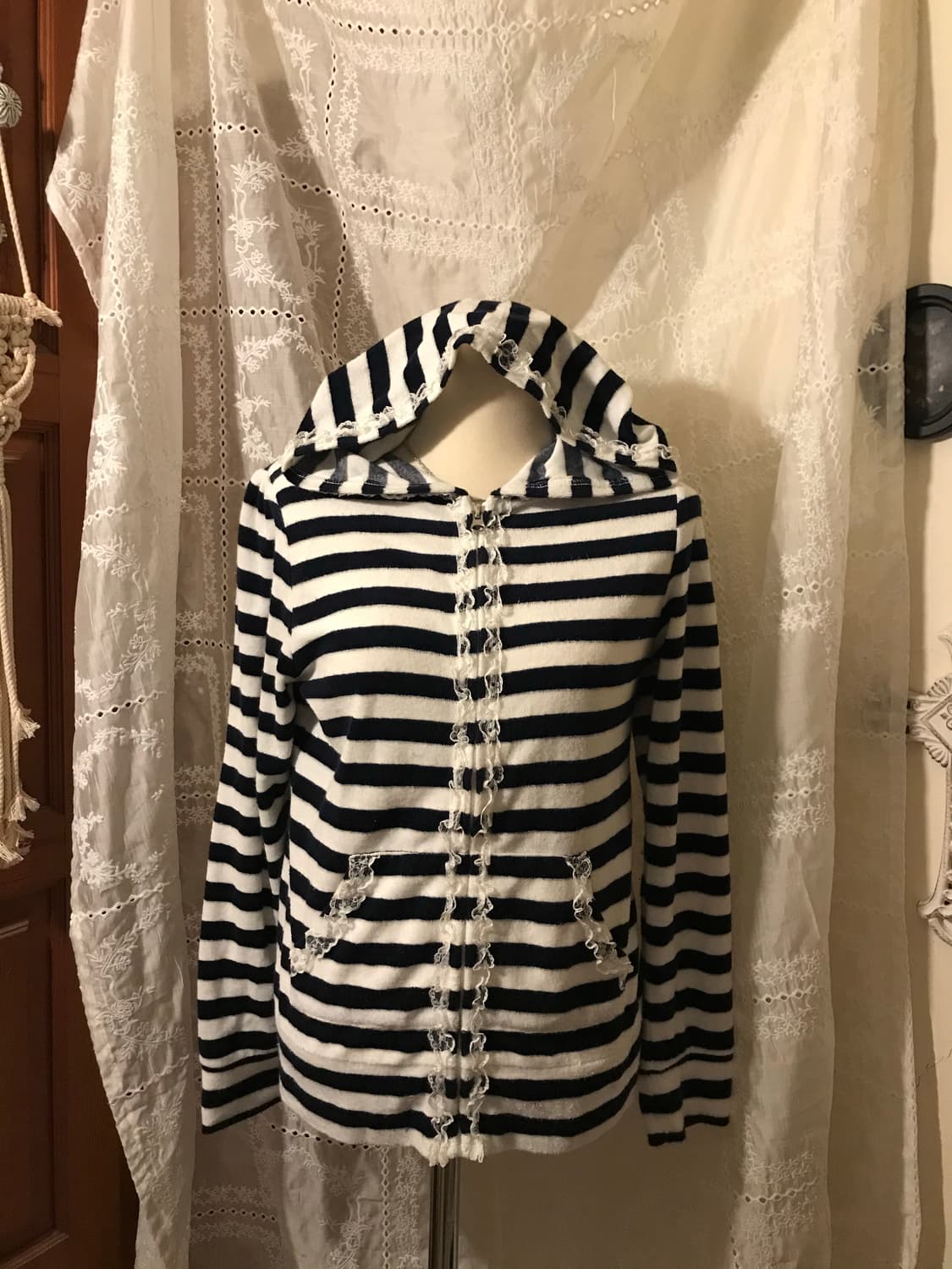 빈티지 스트라이프 레이스 후드집업 상품이미지1
