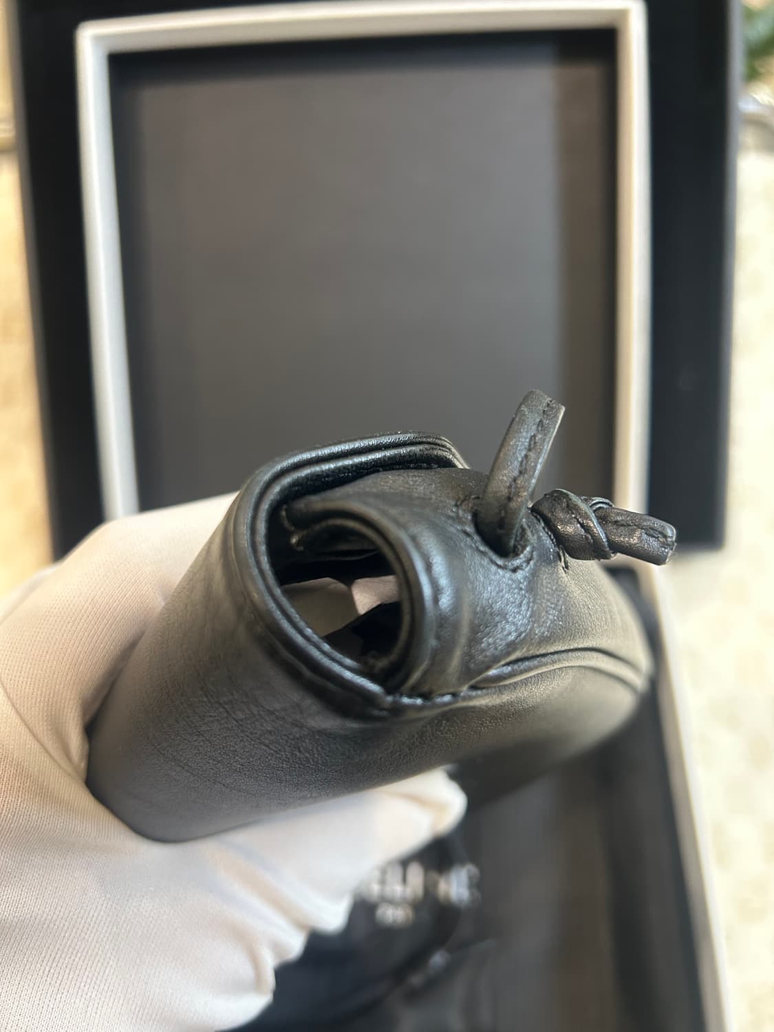 [정품/중고] 셀린느 트라이앵글백 상품이미지7