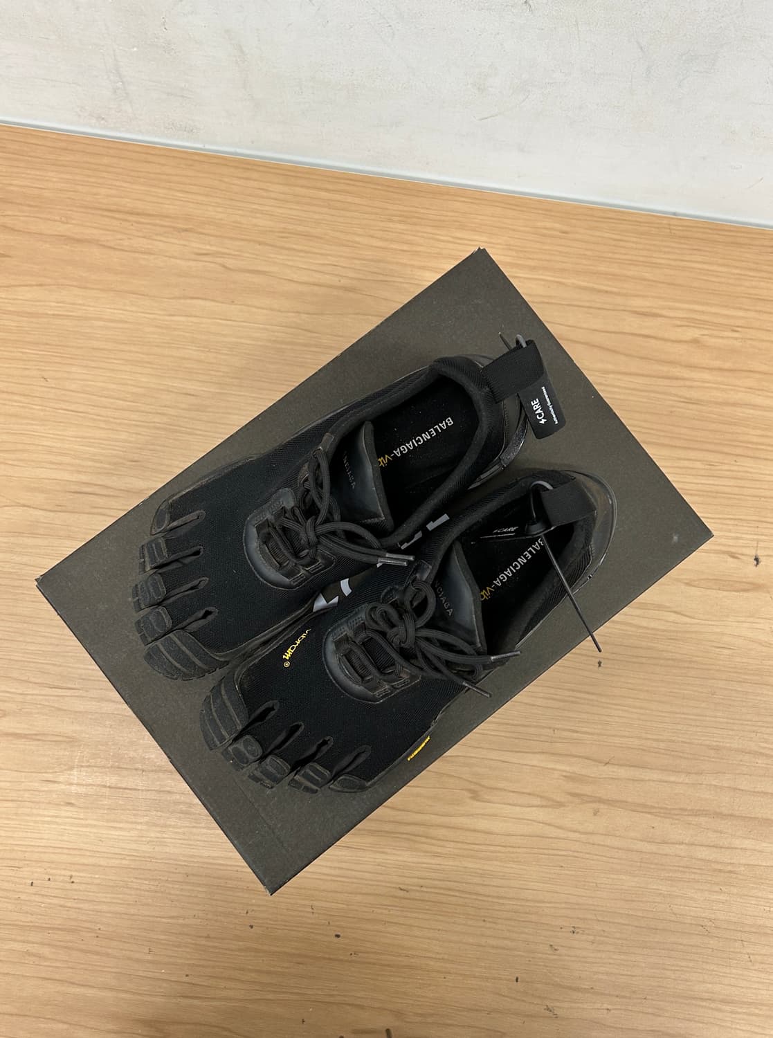 발렌시아가 비브람 파이브 핑거스 42 상품이미지5