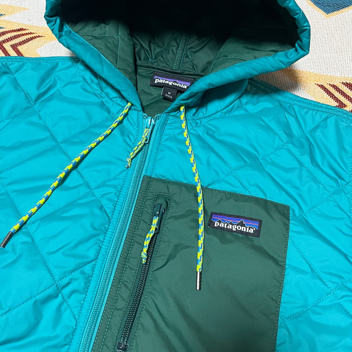 파타고니아 다이아몬드 퀼티드 봄버 후드 자켓 M 상품이미지2