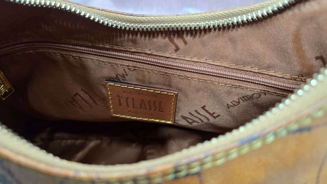 알비에로 마르티니 세계지도 호보백 크로스백 상품이미지8