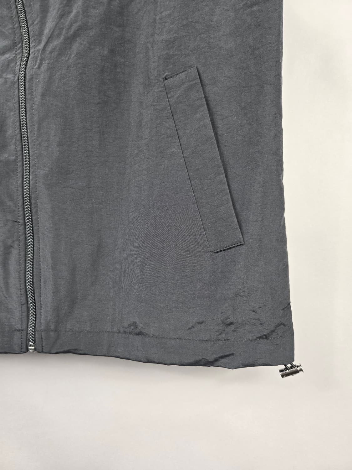 [무료배송]무센트 F 공용 테크 나일론 후드 베스트 아노락 조끼 상품이미지6