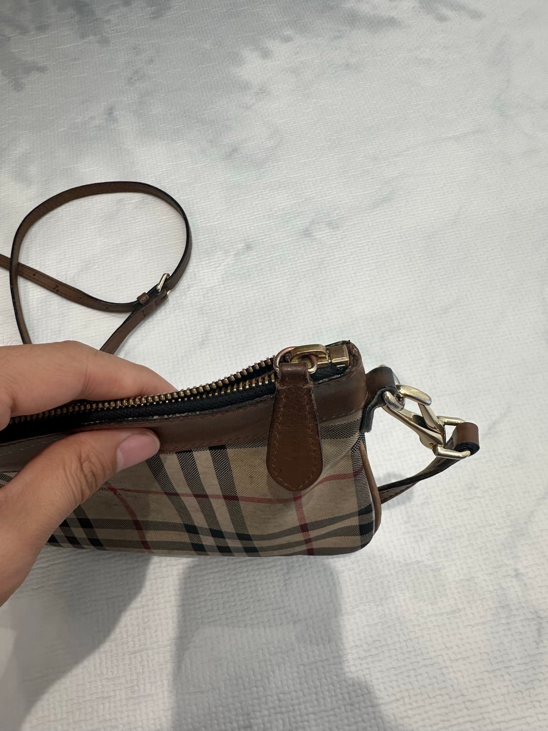 버버리 크로스백 상품이미지5