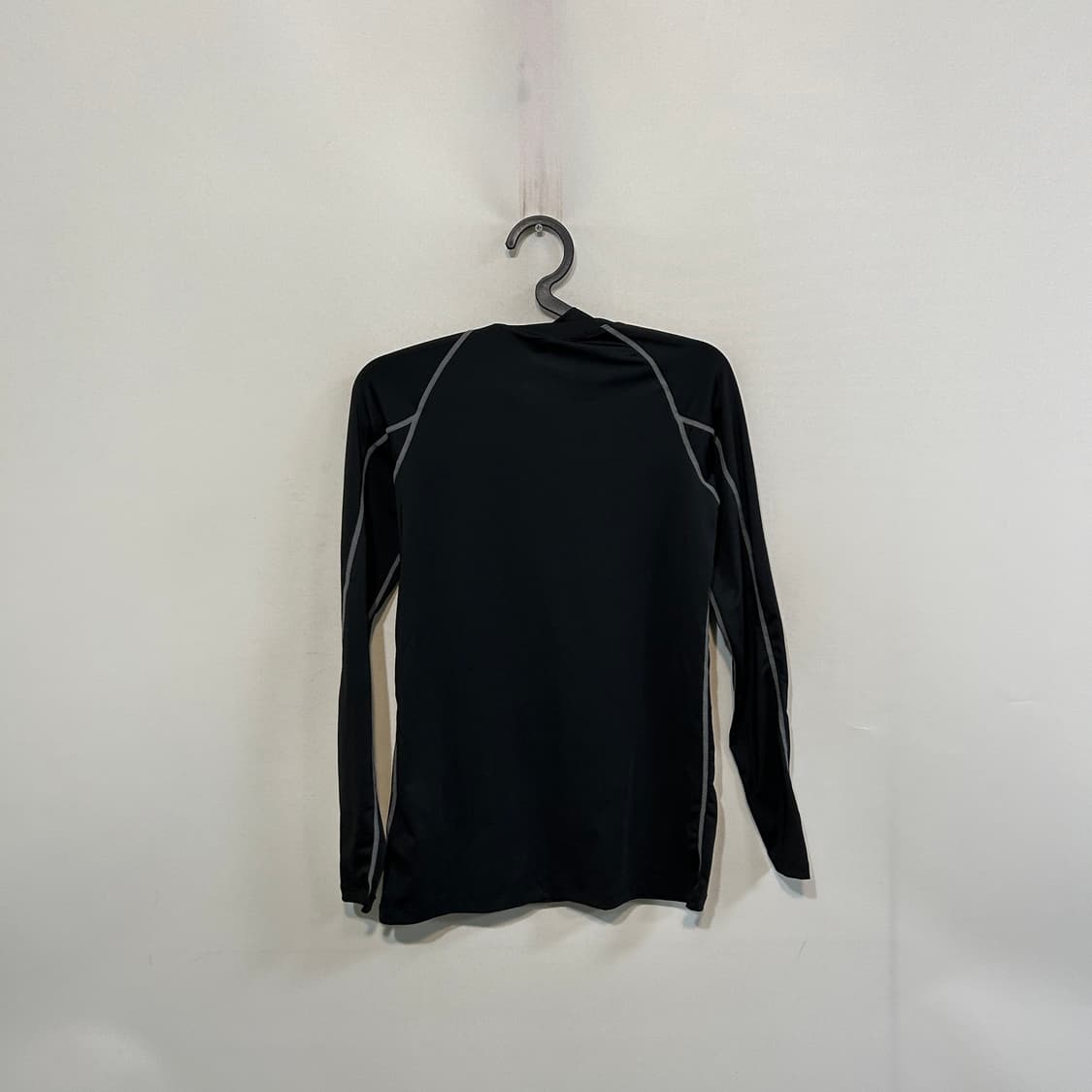 데상트 남성 컴프레션 운동복 티셔츠 100 상품이미지3