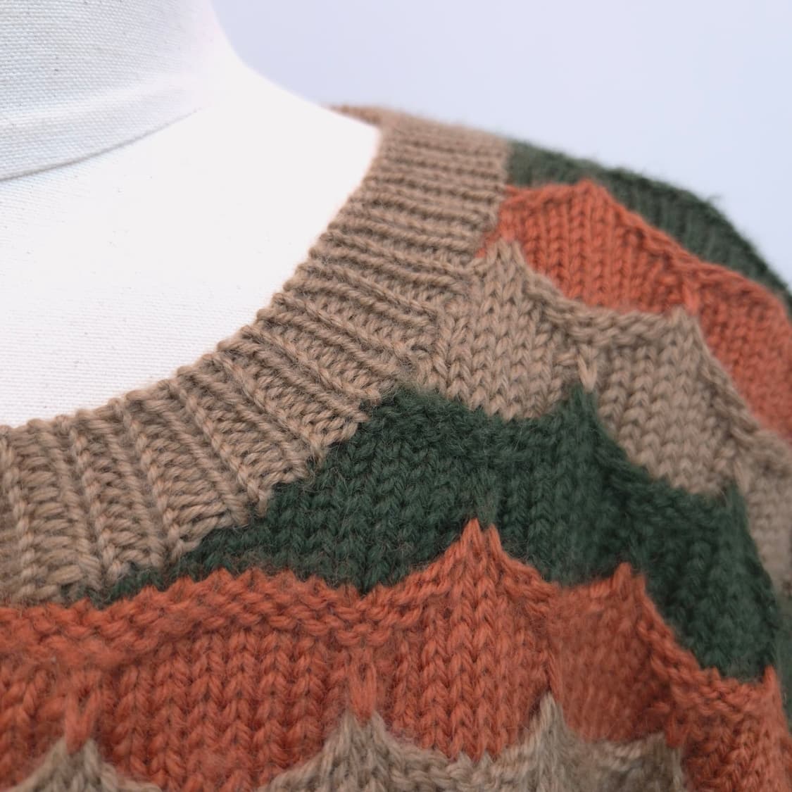 빈티지 웨이브 패턴 컬러 니트 스웨터 상품이미지3