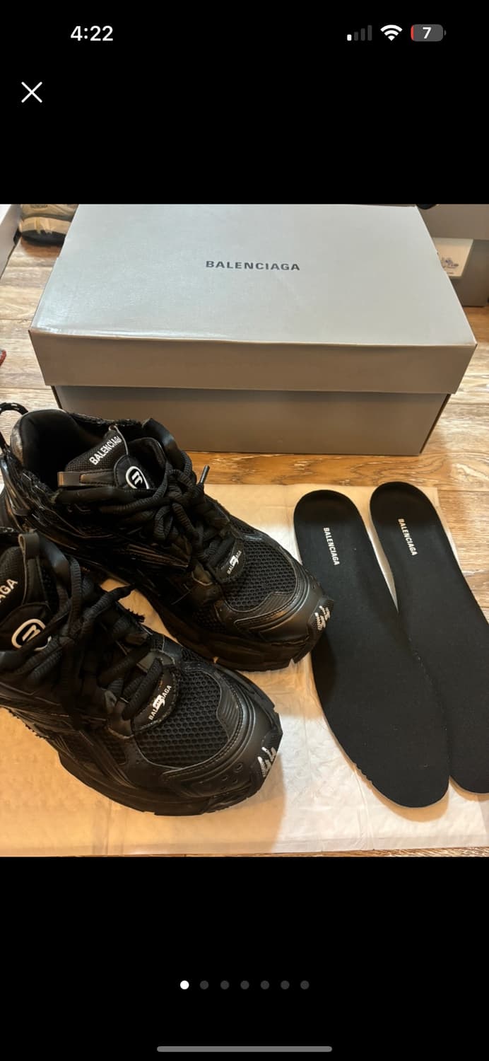 발렌시아가 뉴러너 44 블랙 (매장판) 상품이미지1