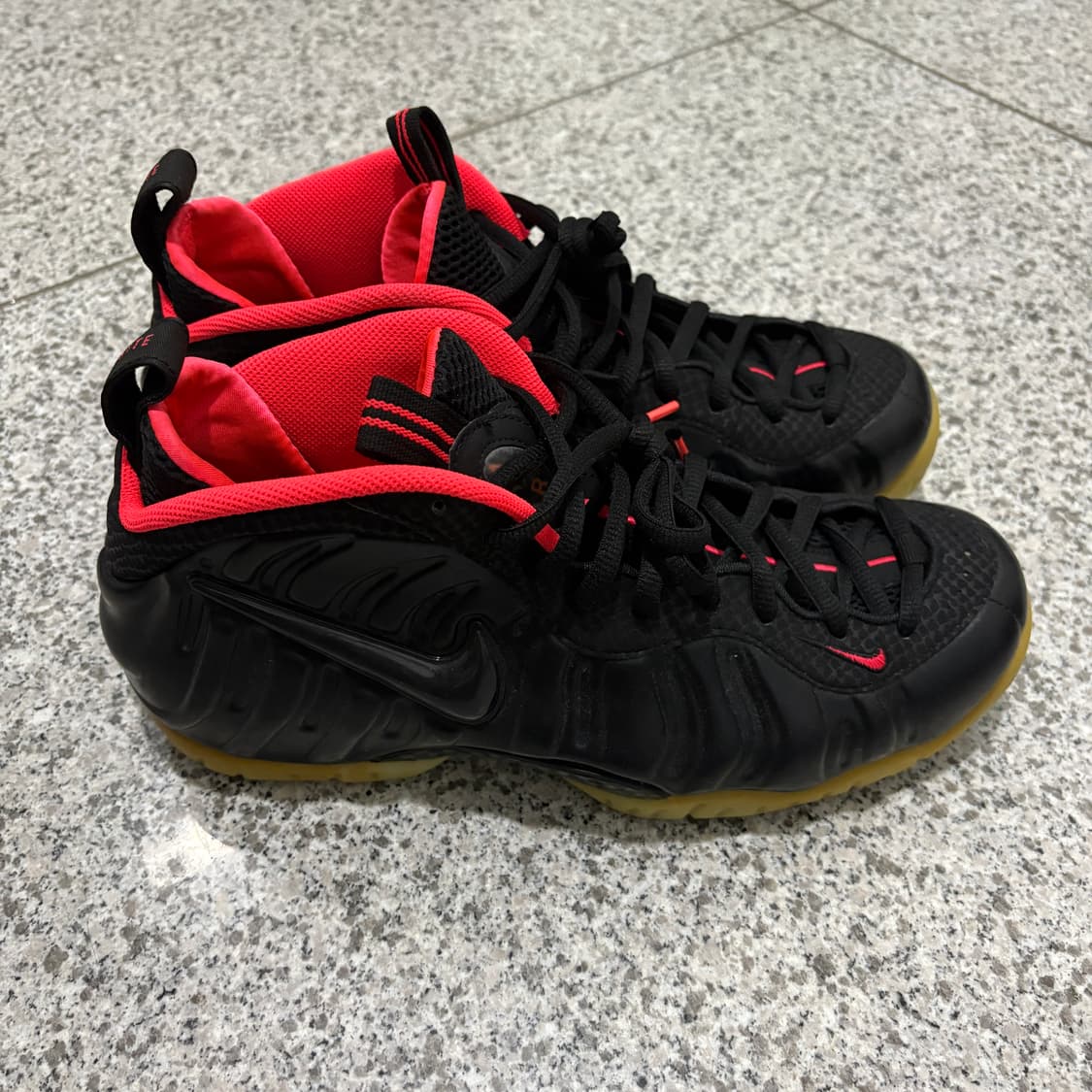 나이키 에어 폼포짓 프로 이지 상품이미지3