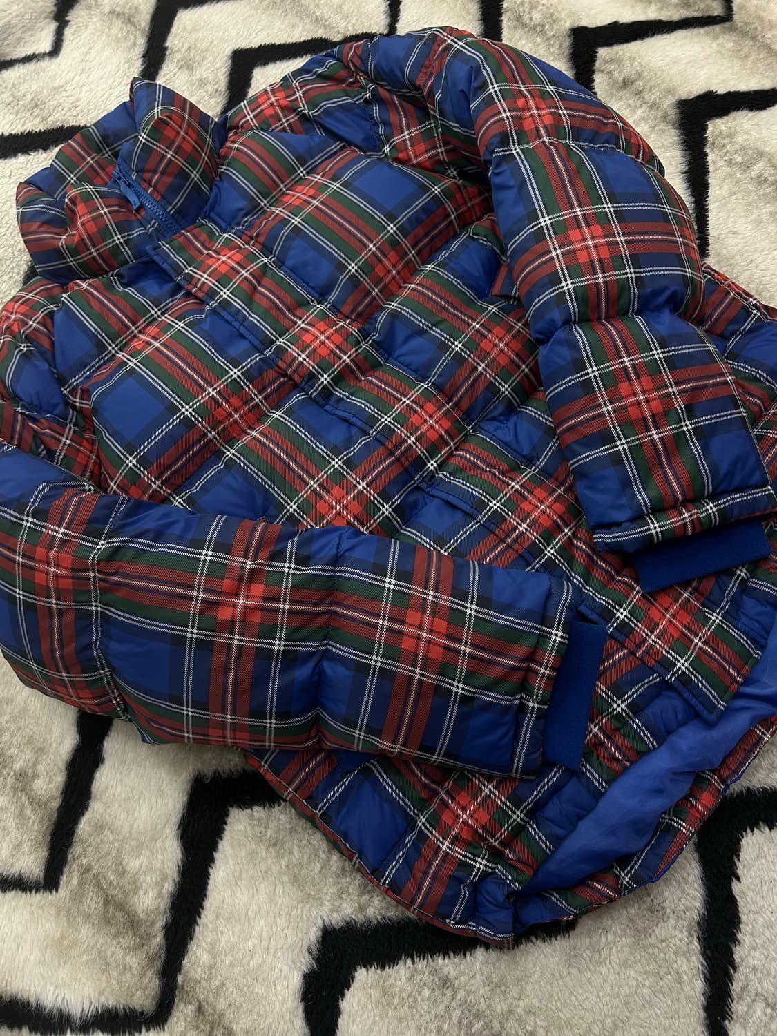 [L]유니클로xJw앤더슨 체크 경량 푸퍼패딩 상품이미지1