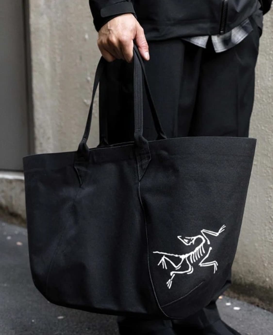 아크테릭스 토트백 상품이미지1