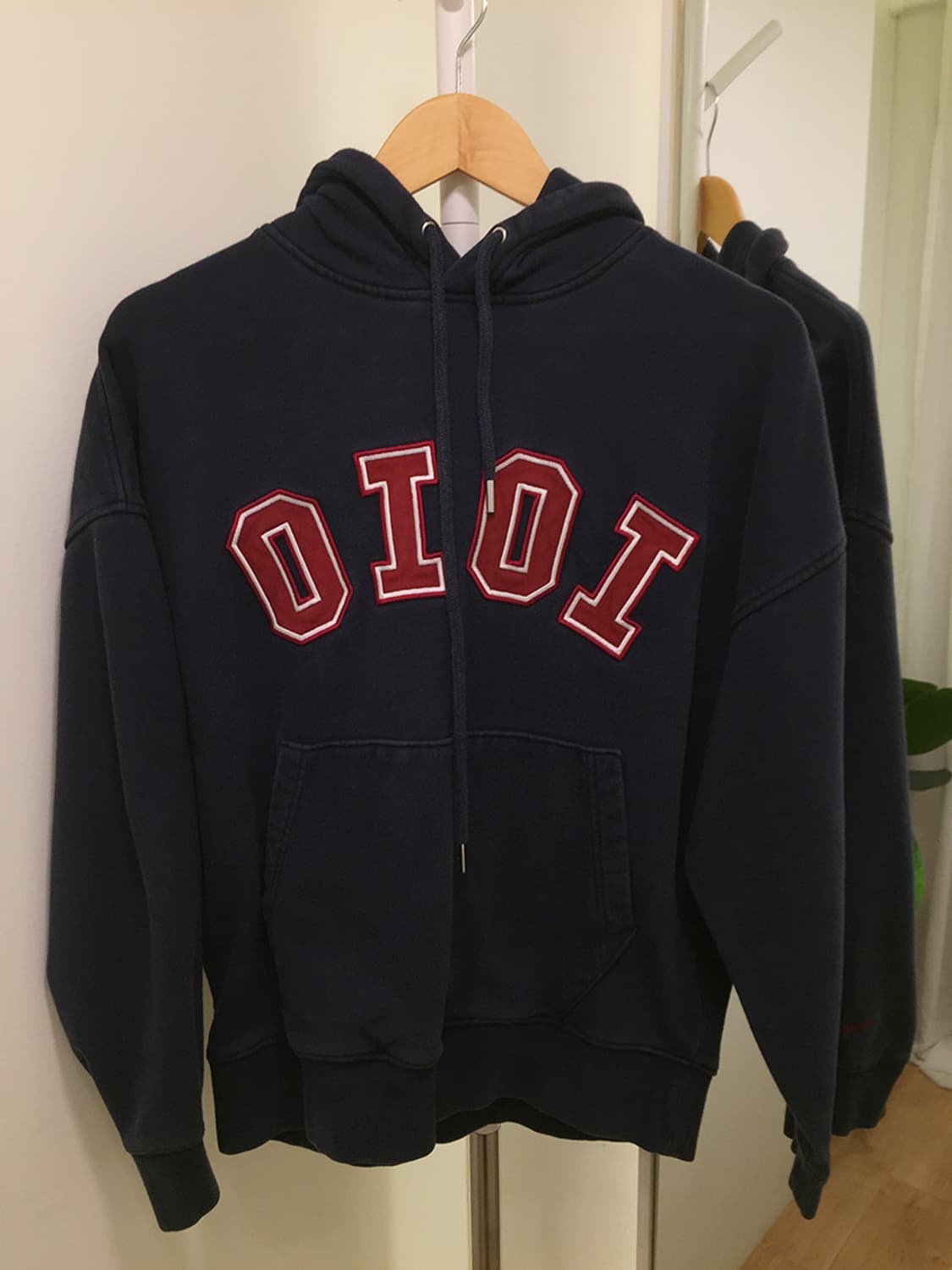 여성 오아이오아이 오버핏 후드티 100 상품이미지3