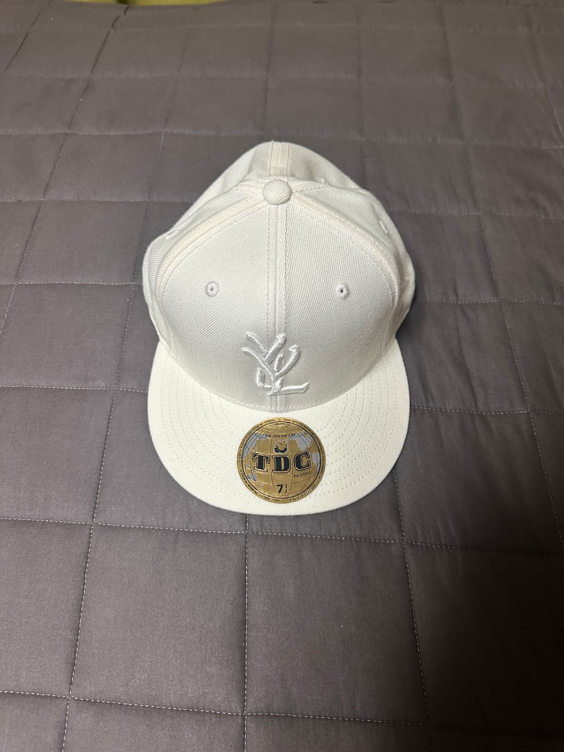 YVL 모자 WHITE ON WHITE 7 1/2 상품이미지1