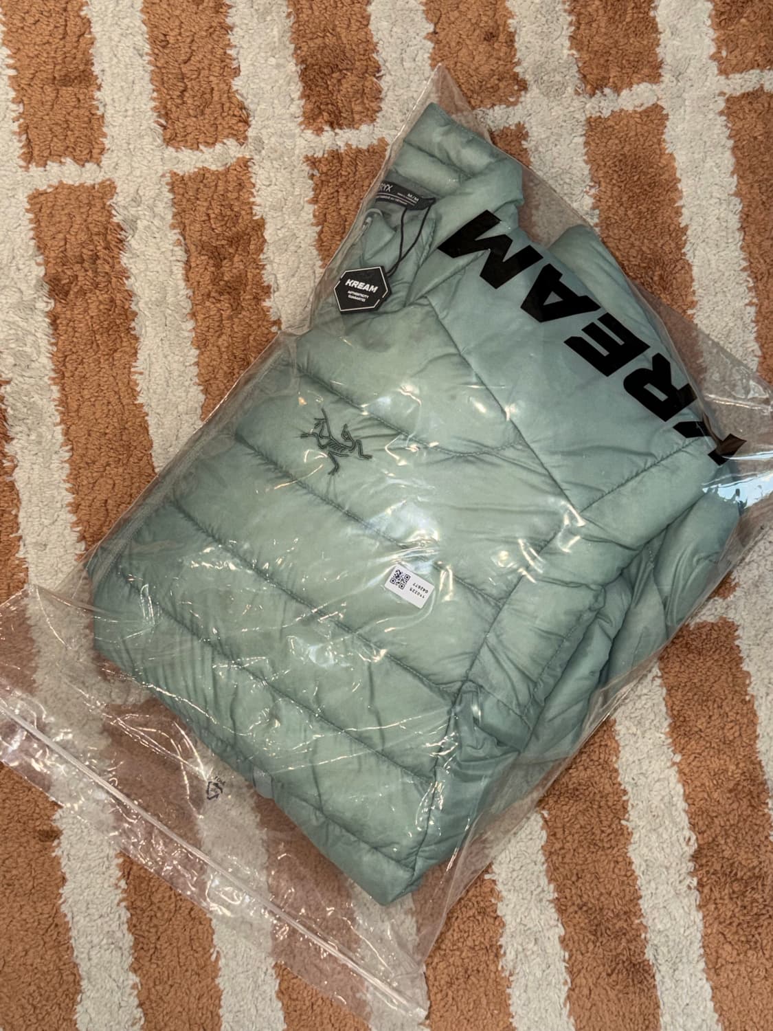 아크테릭스 세륨 자켓 스톤 그린 M(새상품,정품,택포함) 상품이미지6