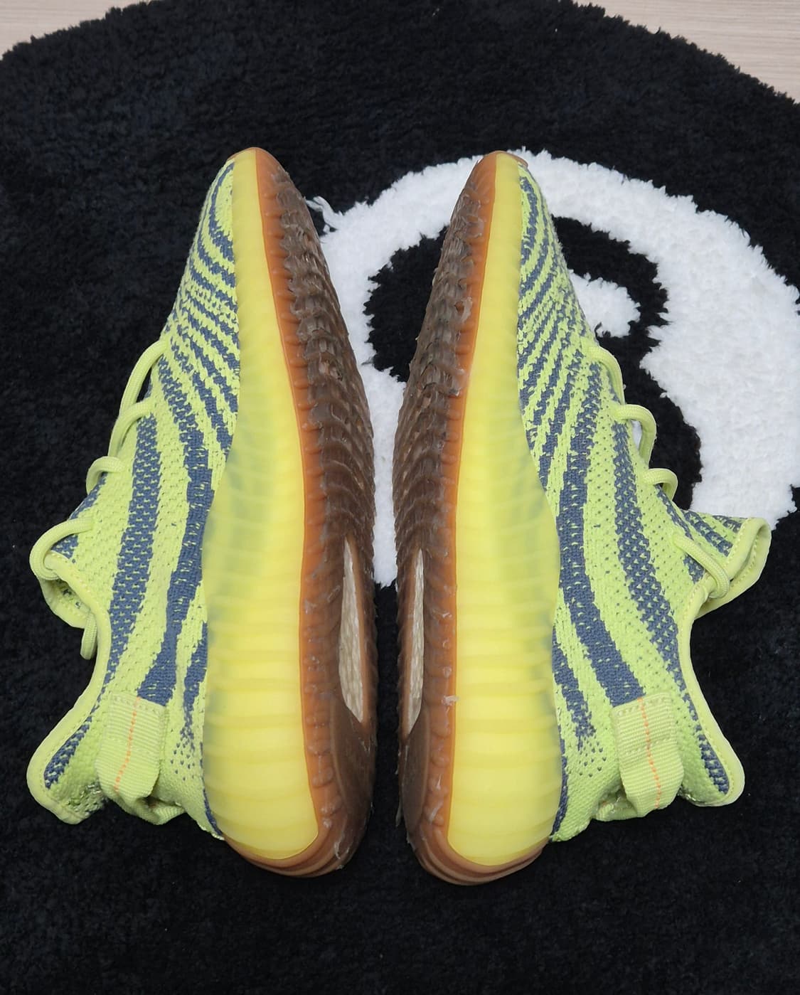 아디다스 이지 부스트 350 V2 프로즌 옐로우 상품이미지3