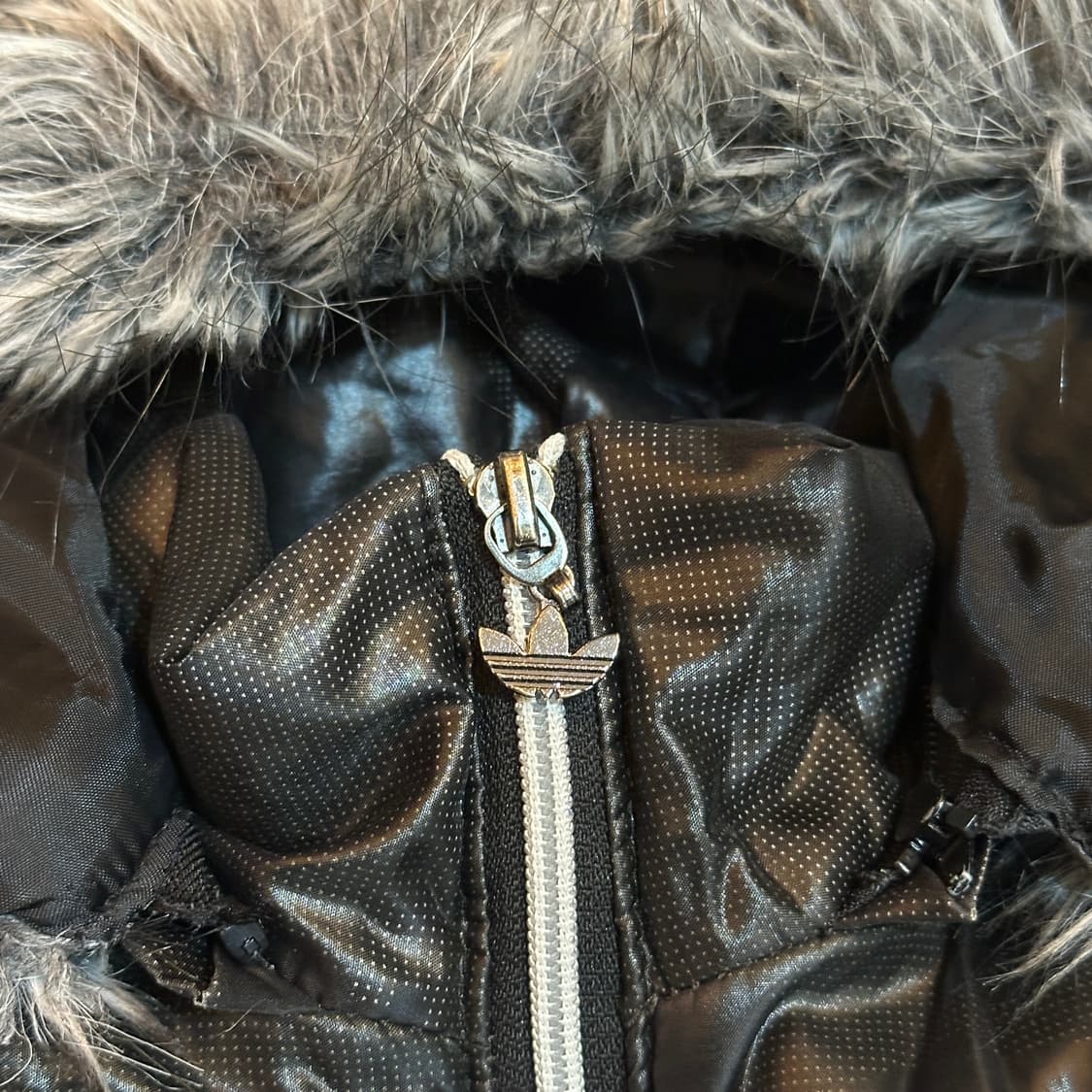 아디다스 빅로고 카모 패딩 상품이미지4