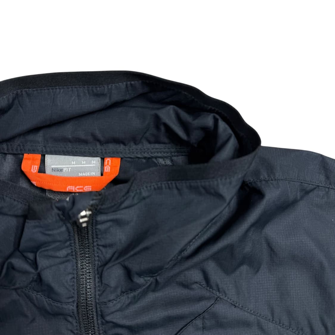 나이키 ACG 바람막이 상품이미지2