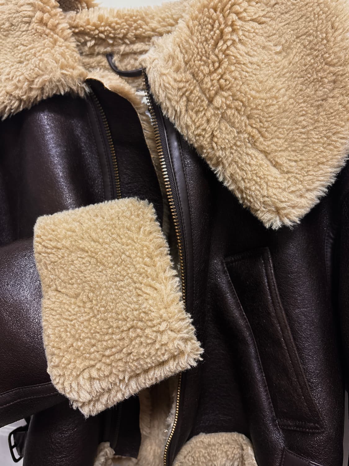 자라 무스탕 브라운 상품이미지4