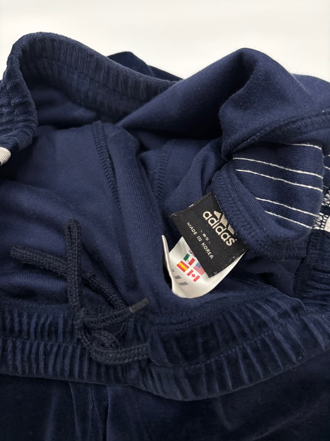 아디다스 와이드핏 벨벳 트랙 져지 팬츠 상품이미지3