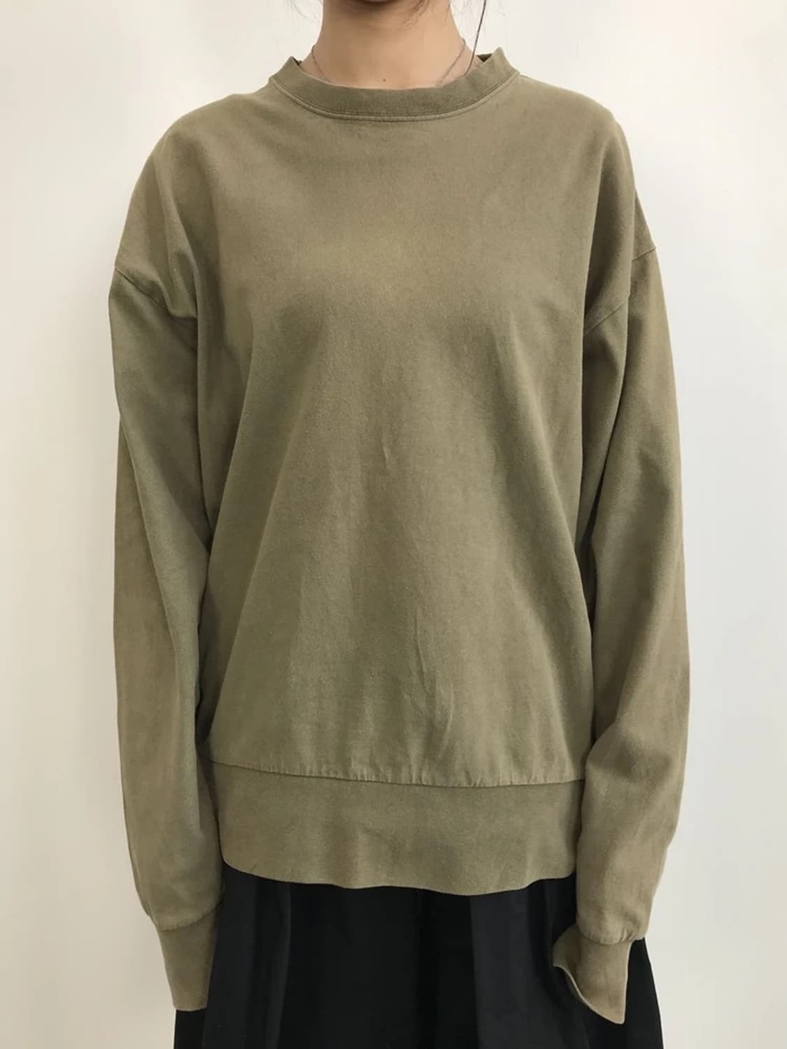Beams Heart Olive Crewneck Sweatshirt 상품이미지2