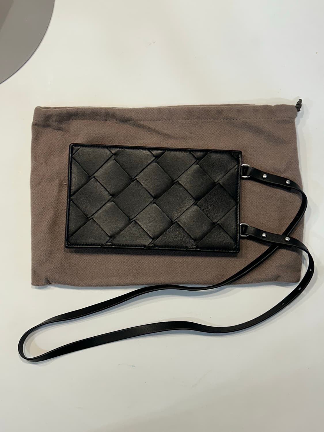 보테가베네타 핸드폰 케이스 백 상품이미지5