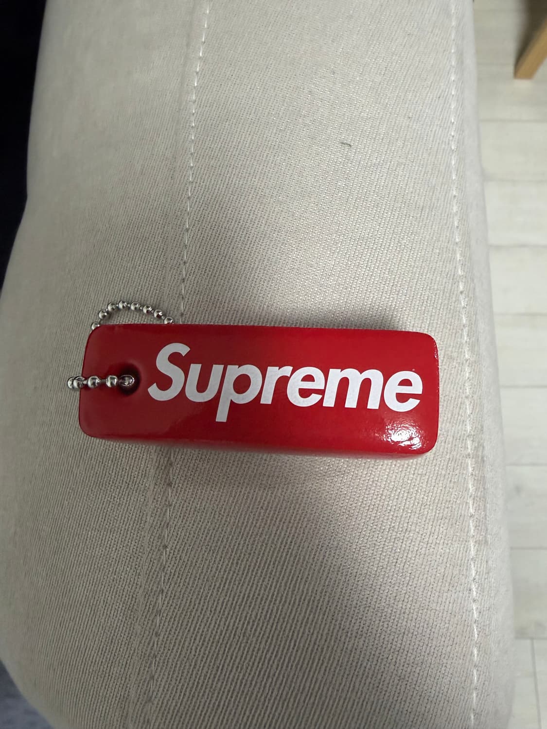 슈프림 키링 상품이미지1