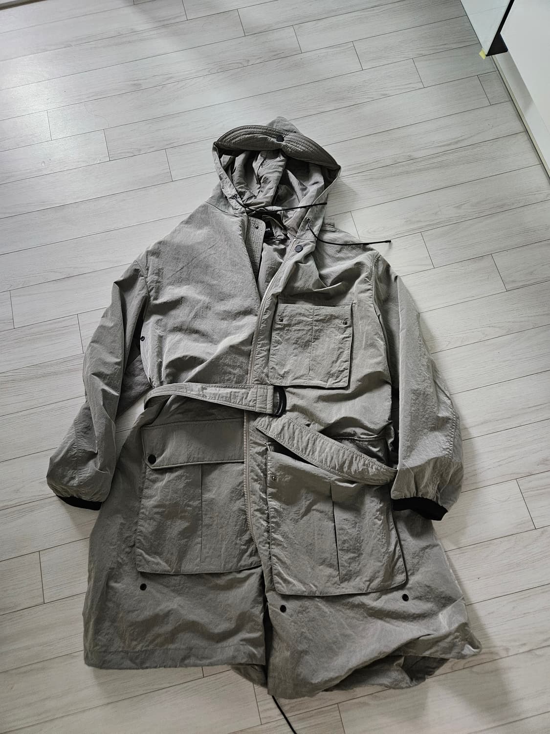 엠포리오 아르마니 (EA) 후드 코트 상품이미지1