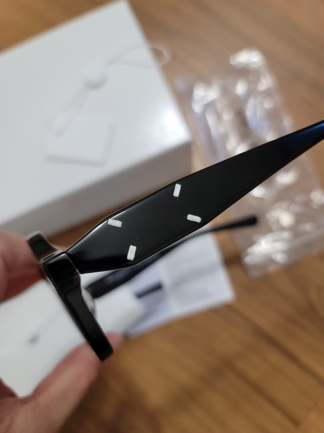 젠틀몬스터 마르지엘라 mm113 블랙 판매합니다. 상품이미지8