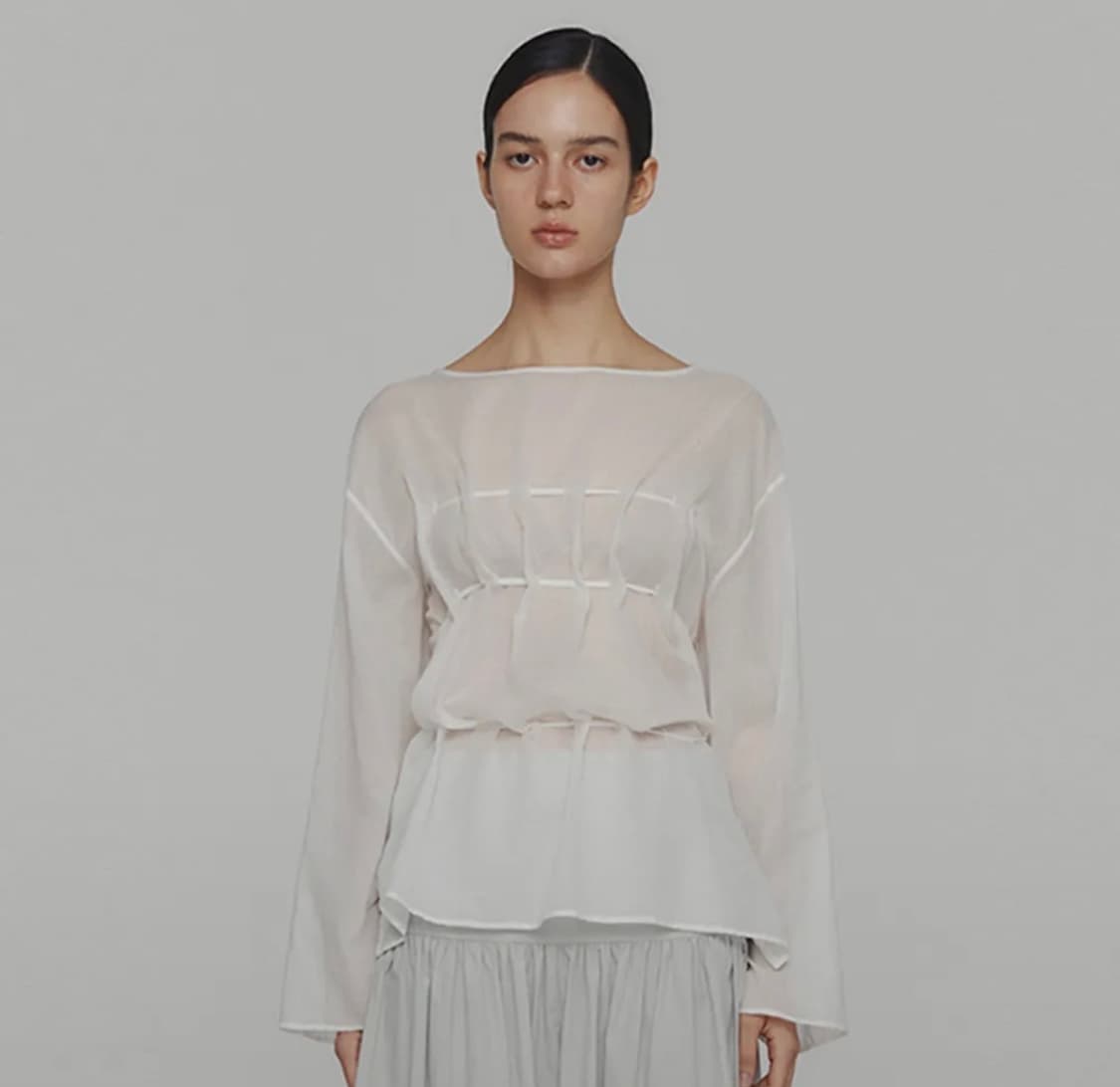 아모멘토 SHEER COTTON DRAWSTRING TOP_WHITE 상품이미지1