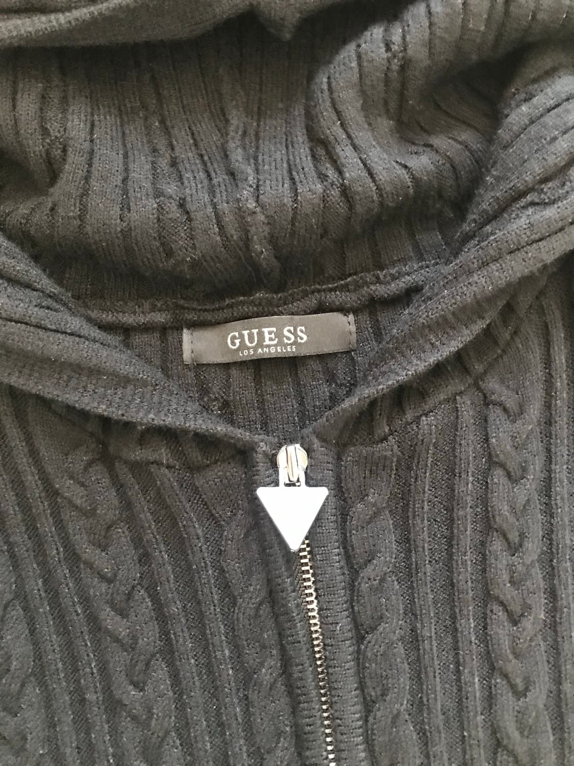 게스 케이블 블랙 니트 후드집업 상품이미지7