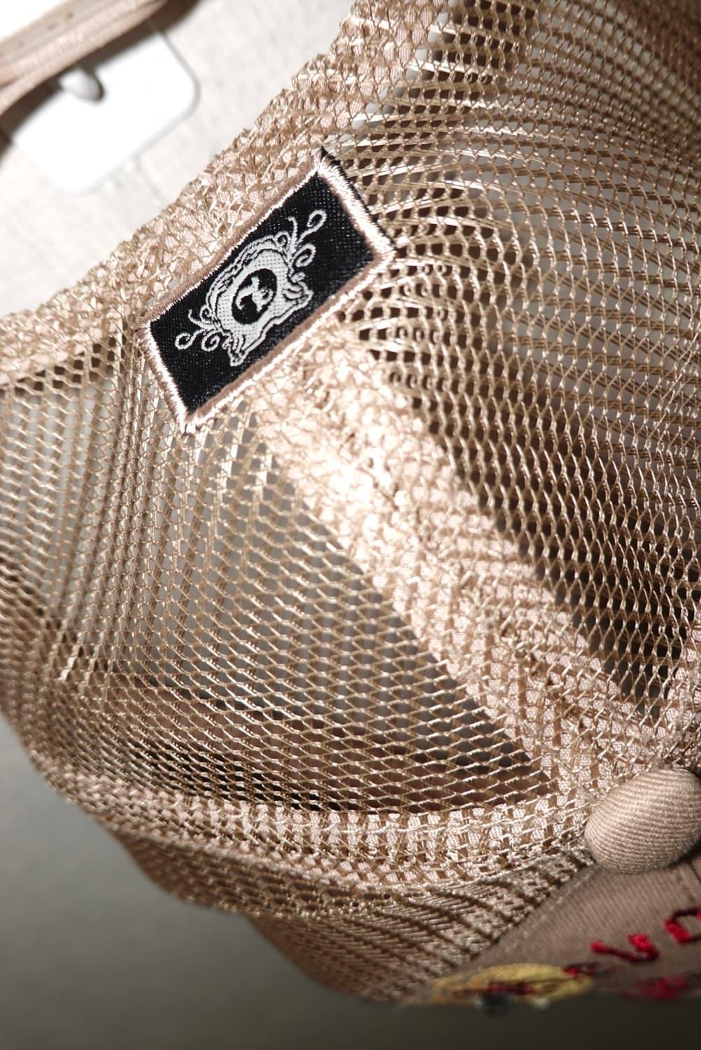 엠브로이더리 스컬 스톤 메쉬 캡 상품이미지4