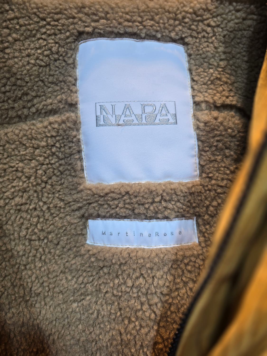 나파 마틴 로즈 코듀로이 롱 코트 옐로우 상품이미지7