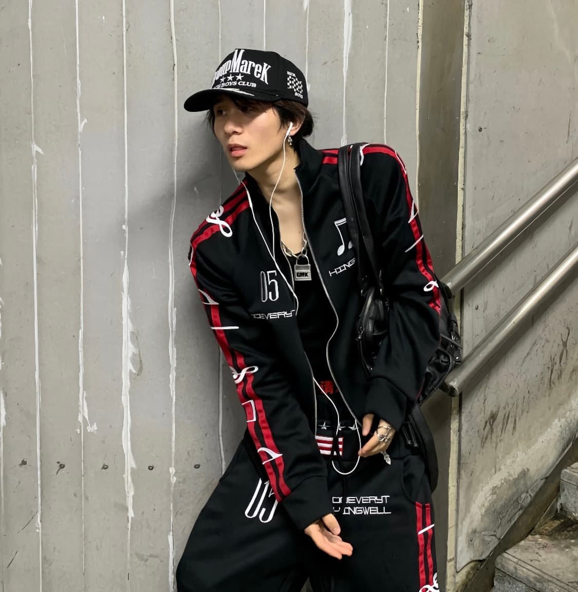 Music Dream Embroidered Zip Hoodie 상품이미지1