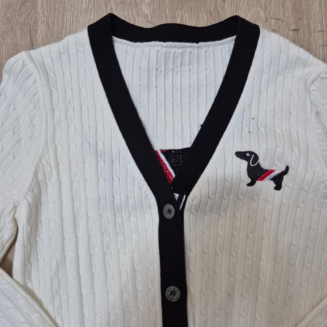 톰브라운 강아지로고 4선 니트 가디건 상품이미지2