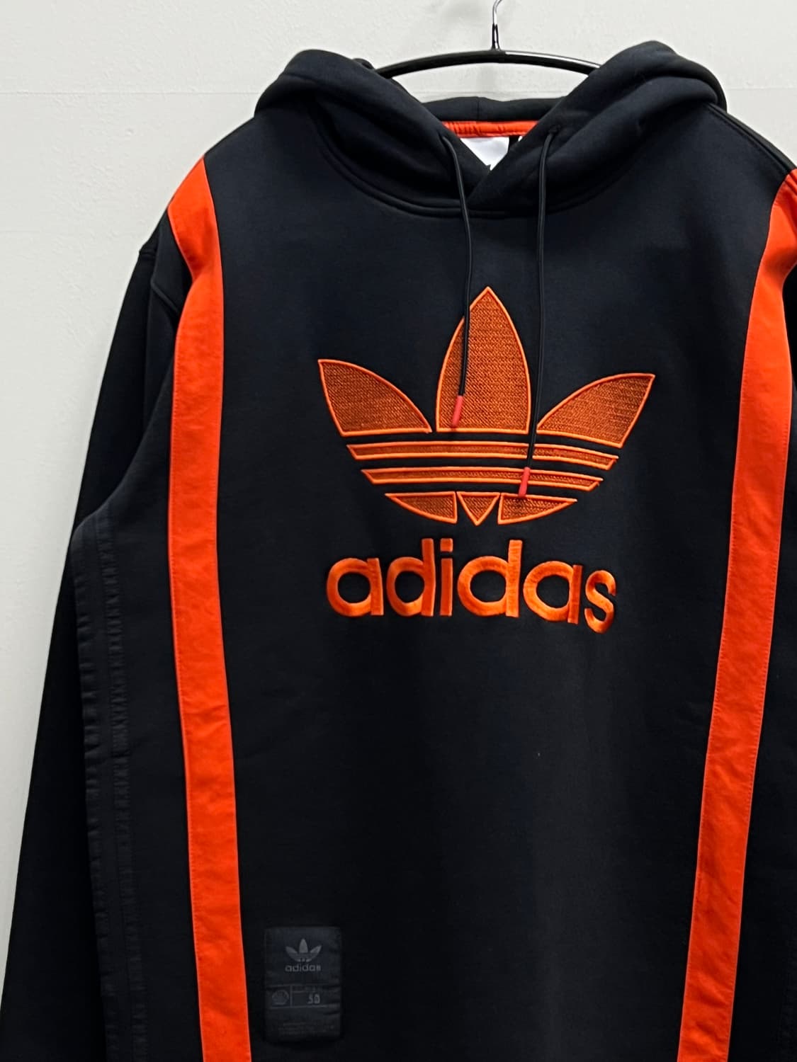 아디다스 웜업 트레포일 후드 티  상품이미지3