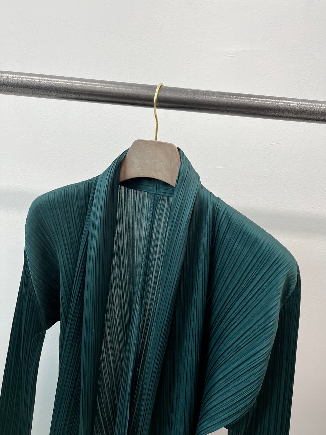 여) 플리츠플리즈 딥그린 숄 가디건  상품이미지3
