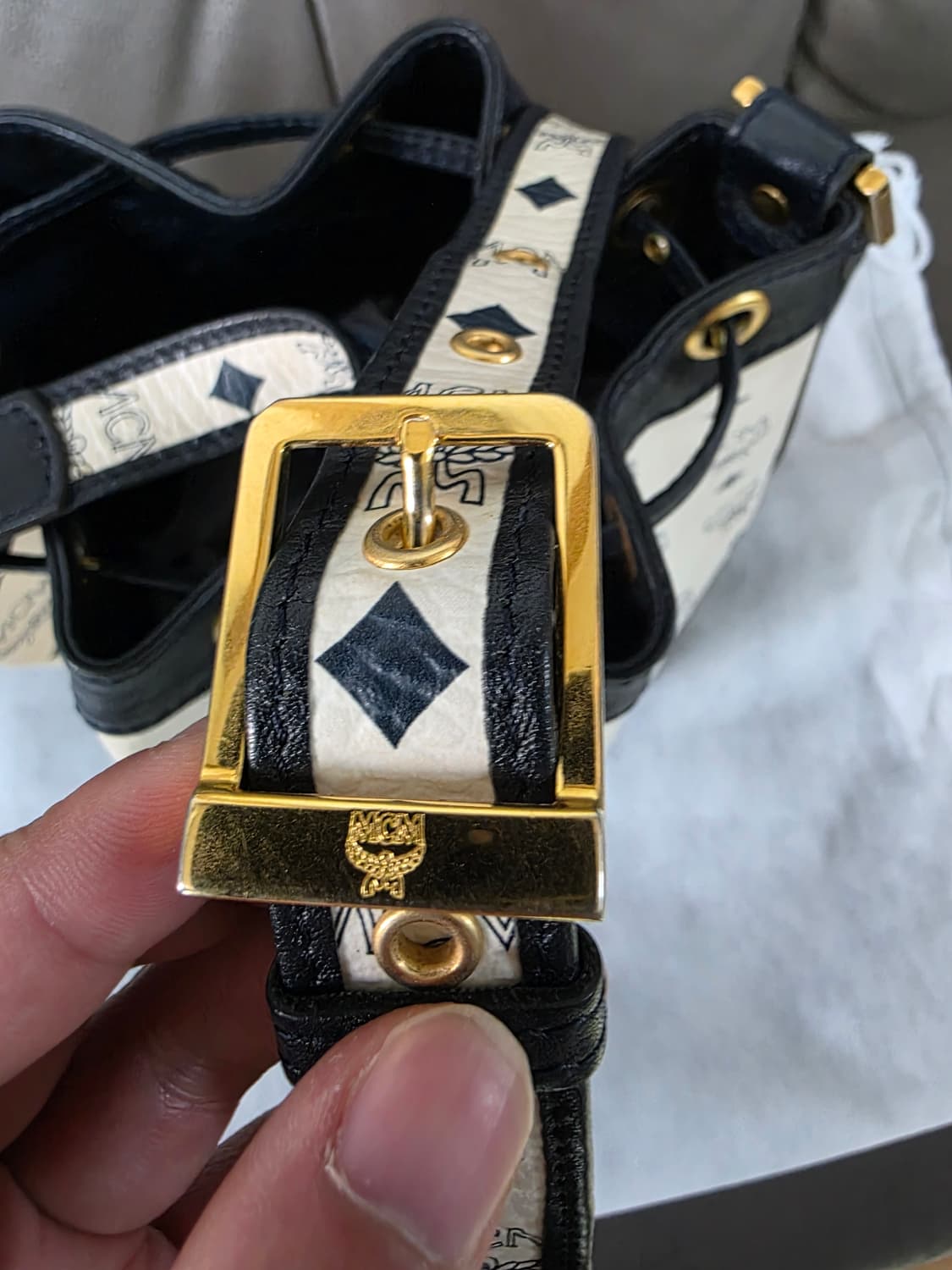 MCM 버킷백 판매합니다 상품이미지3
