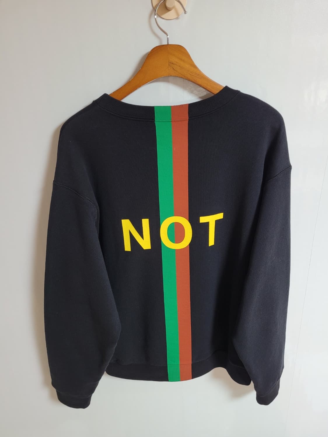 구찌 블랙 페이크 낫 맨투맨 M 635847 XJCXY 상품이미지4