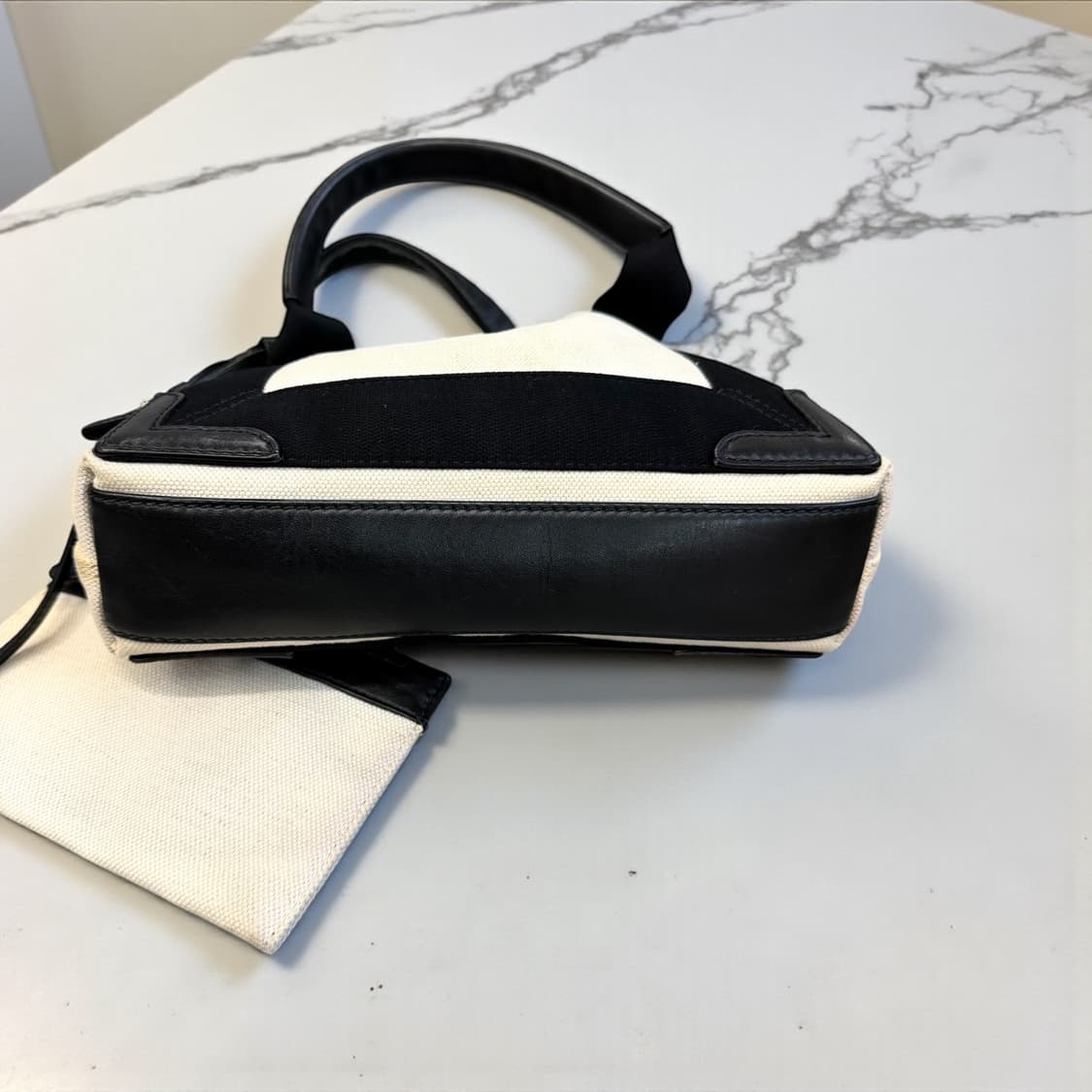 . 발렌시아가 캔버스 카바스 2WAY 토트백 상품이미지6